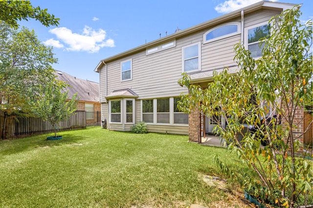 22 S Marshside Place, Spring, TX 77389