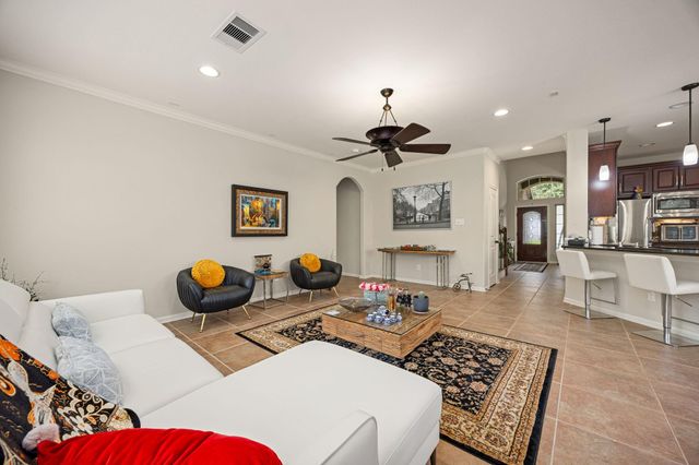 22 S Marshside Place, Spring, TX 77389