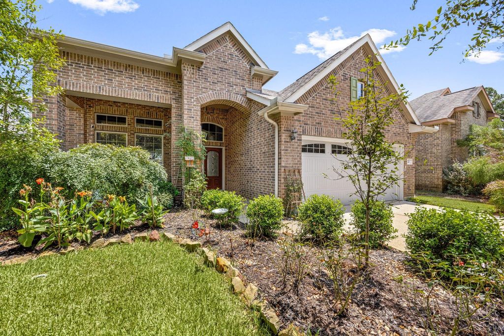 22 S Marshside Place, Spring, TX 77389