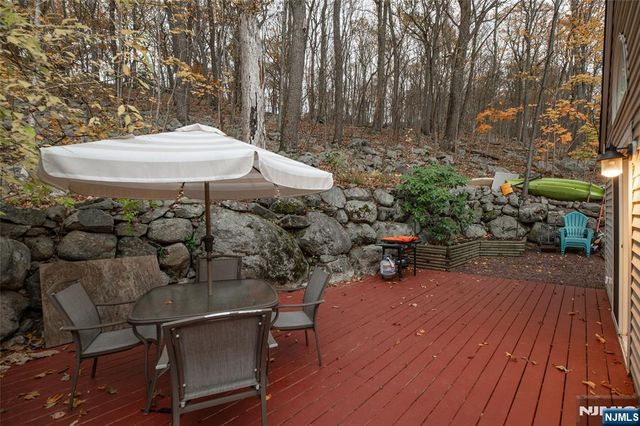 354 Skyline Lake, Ringwood, NJ 07456