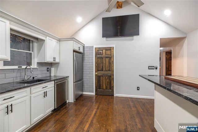 354 Skyline Lake, Ringwood, NJ 07456