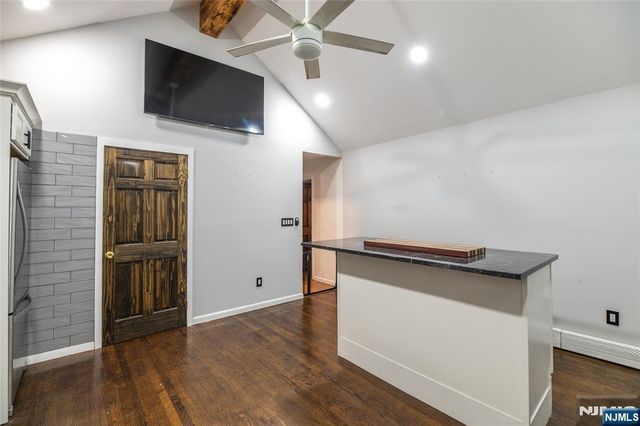 354 Skyline Lake, Ringwood, NJ 07456