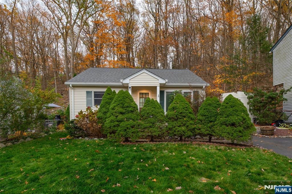 354 Skyline Lake, Ringwood, NJ 07456