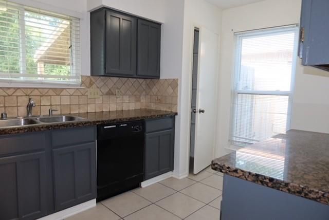 17122 Coachmaker Drive, Friendswood, TX 77546