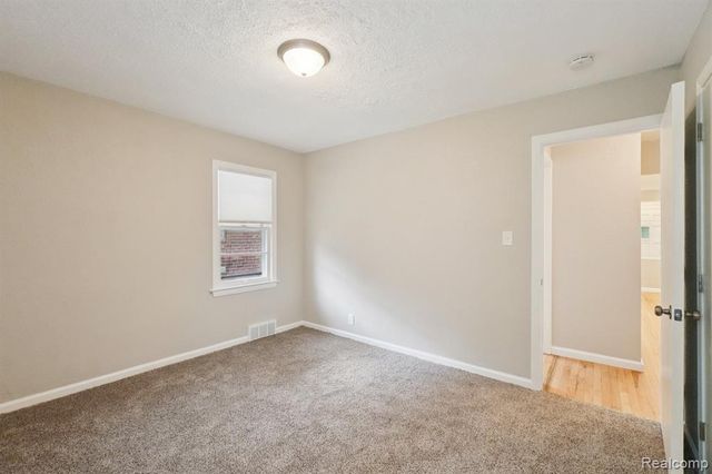 12741 Oak Park Boulevard, Oak Park, MI 48237