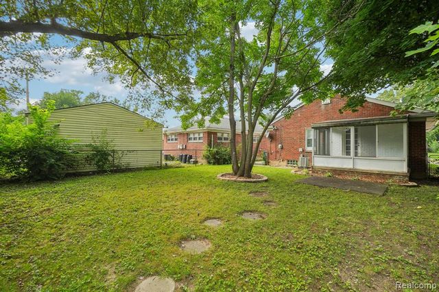 12741 Oak Park Boulevard, Oak Park, MI 48237