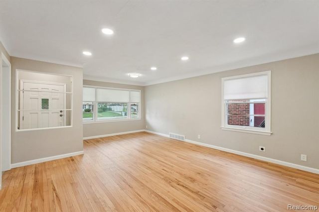 12741 Oak Park Boulevard, Oak Park, MI 48237