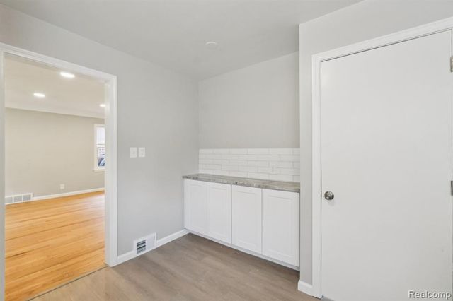 12741 Oak Park Boulevard, Oak Park, MI 48237