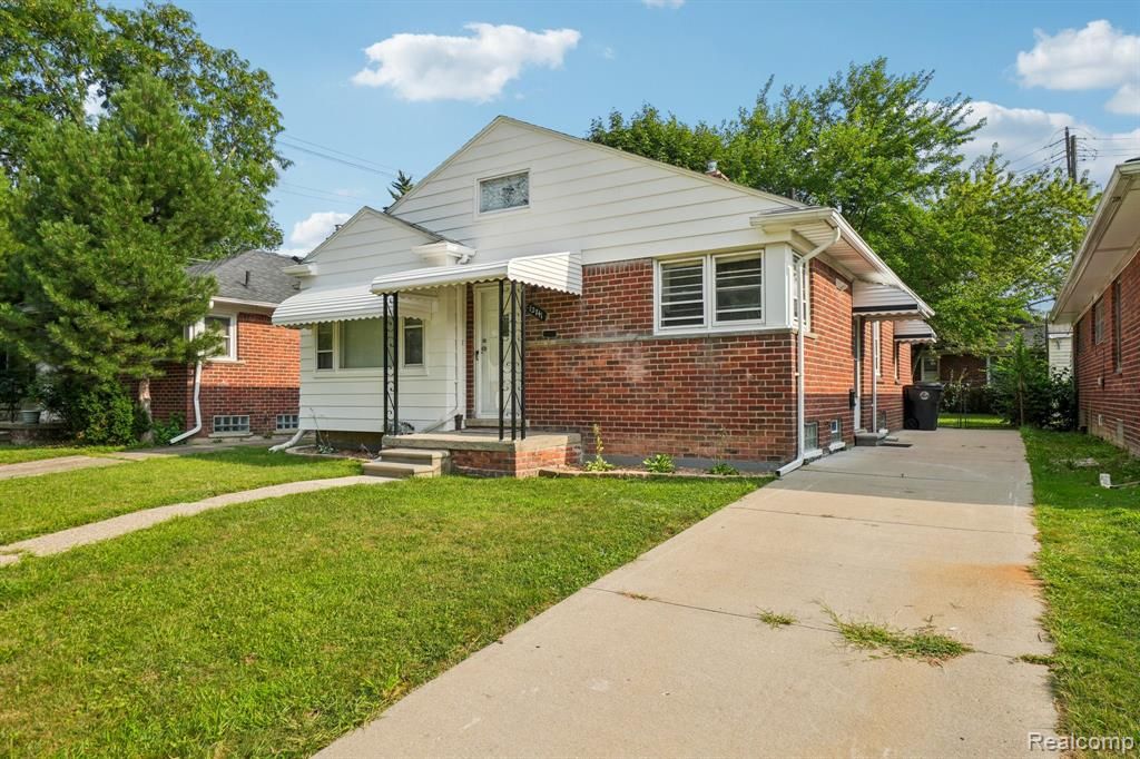 12741 Oak Park Boulevard, Oak Park, MI 48237