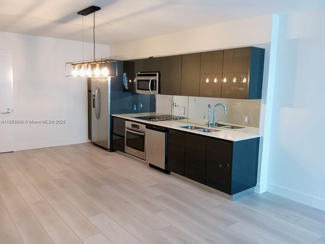 31 SE 6th St 2506, Miami, FL 33131