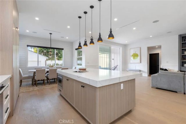 5537 Sunnyslope Avenue, Sherman Oaks, CA 91401