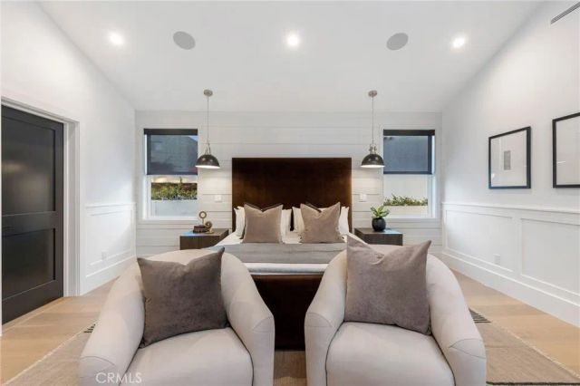 5537 Sunnyslope Avenue, Sherman Oaks, CA 91401