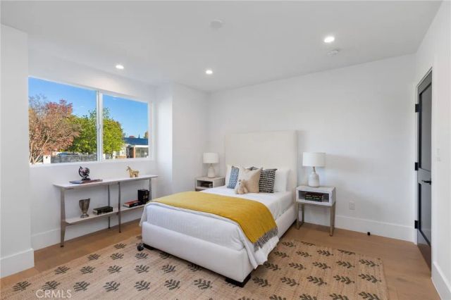 5537 Sunnyslope Avenue, Sherman Oaks, CA 91401