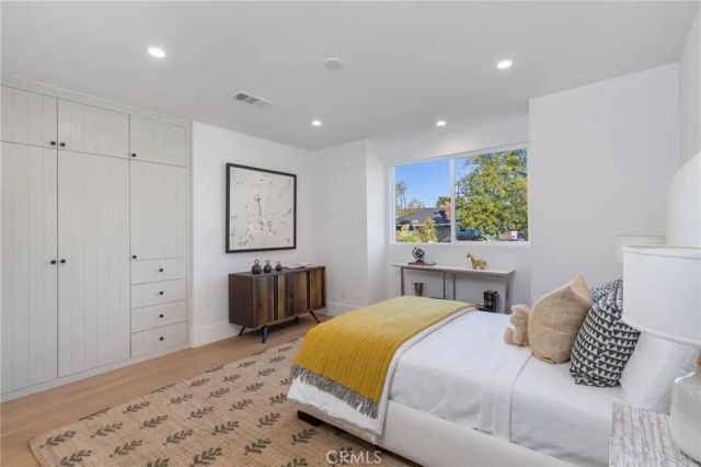 5537 Sunnyslope Avenue, Sherman Oaks, CA 91401