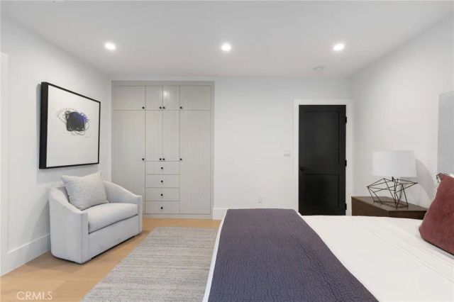 5537 Sunnyslope Avenue, Sherman Oaks, CA 91401