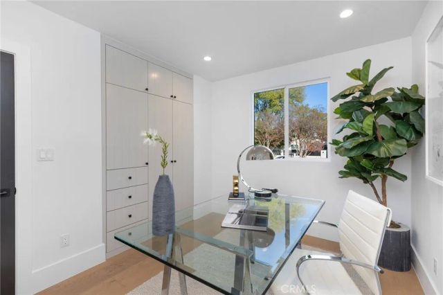 5537 Sunnyslope Avenue, Sherman Oaks, CA 91401