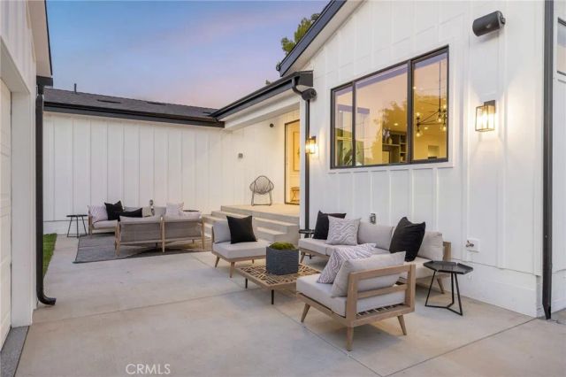 5537 Sunnyslope Avenue, Sherman Oaks, CA 91401
