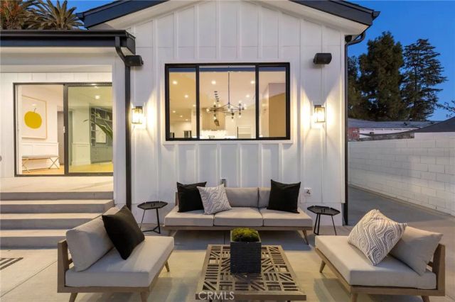 5537 Sunnyslope Avenue, Sherman Oaks, CA 91401