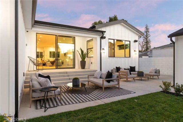 5537 Sunnyslope Avenue, Sherman Oaks, CA 91401