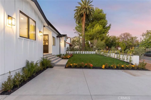 5537 Sunnyslope Avenue, Sherman Oaks, CA 91401