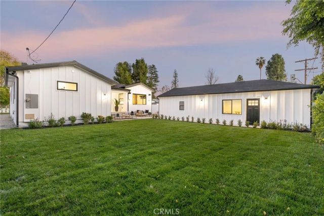 5537 Sunnyslope Avenue, Sherman Oaks, CA 91401