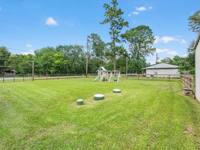 25603 Beaver Run Drive, Huffman, TX 77336