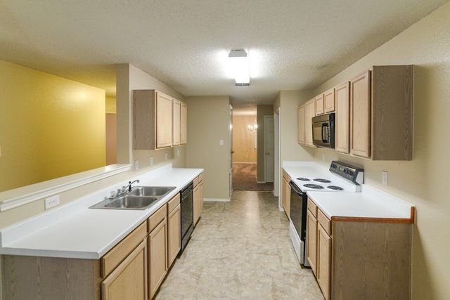 1508 Honey Bee Lane, Lancaster, TX 75134