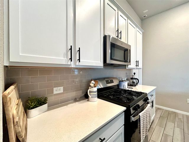 115 Forsythia TRL, Bastrop, TX 78602