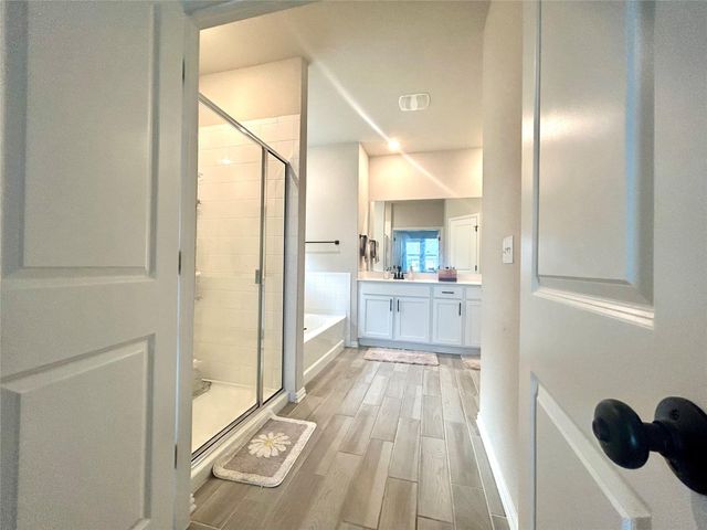 115 Forsythia TRL, Bastrop, TX 78602