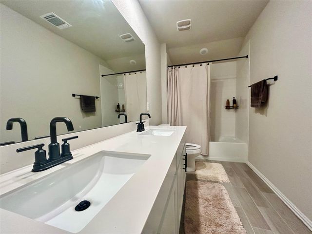 115 Forsythia TRL, Bastrop, TX 78602