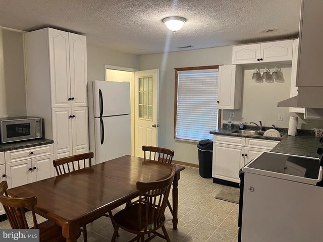 108 HOMESTEAD APT. 1 LN, Maurertown, VA 22644