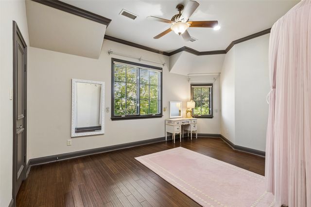 2404 Hollow Hill Lane, Lewisville, TX 75056