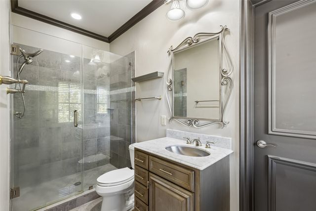 2404 Hollow Hill Lane, Lewisville, TX 75056
