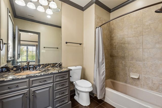2404 Hollow Hill Lane, Lewisville, TX 75056