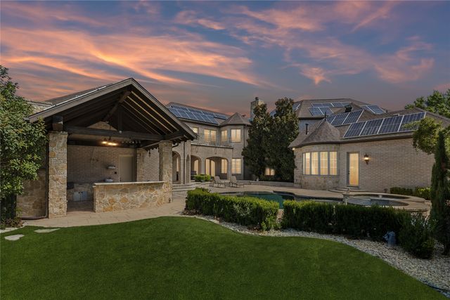 2404 Hollow Hill Lane, Lewisville, TX 75056