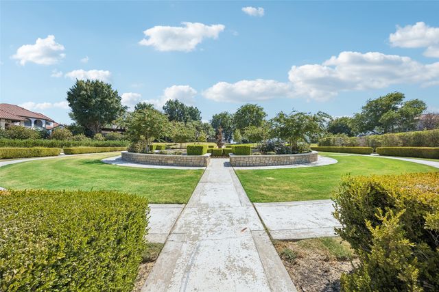 2404 Hollow Hill Lane, Lewisville, TX 75056