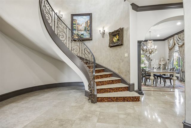 2404 Hollow Hill Lane, Lewisville, TX 75056
