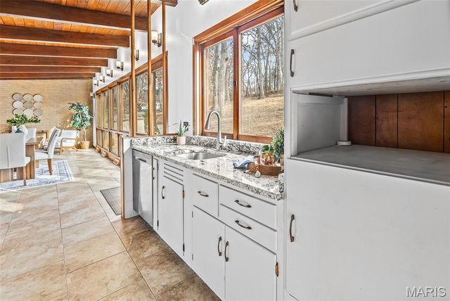 270 Shady Lane, East Alton, IL 62024