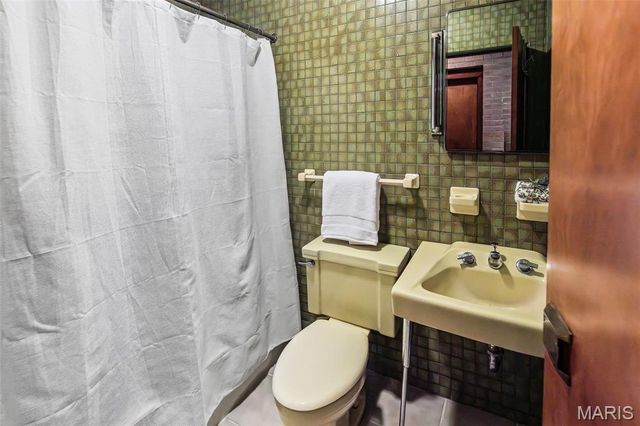 270 Shady Lane, East Alton, IL 62024