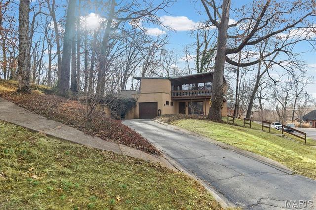 270 Shady Lane, East Alton, IL 62024