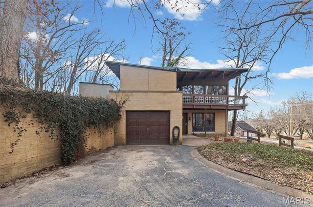 270 Shady Lane, East Alton, IL 62024