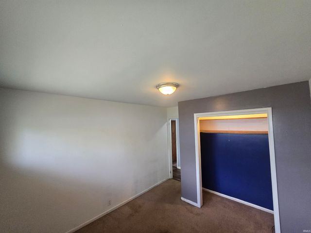 4111 N Glenwood Drive, Muncie, IN 47303