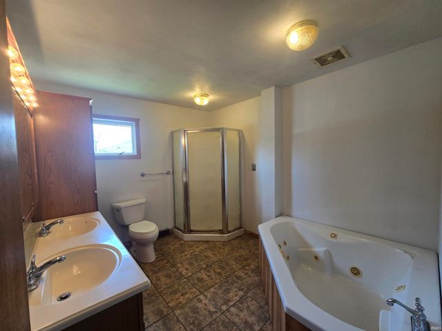 4111 N Glenwood Drive, Muncie, IN 47303