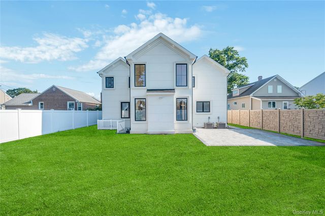 2497 Tonquin Street, East Meadow, NY 11554