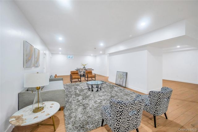 2497 Tonquin Street, East Meadow, NY 11554