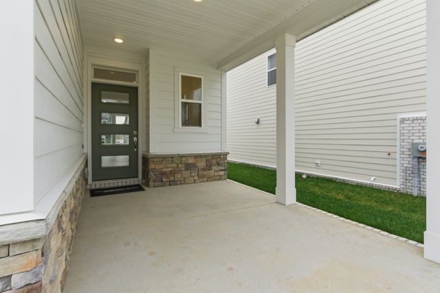 933 Brooklyn Crossing Road, Gallatin, TN 37066