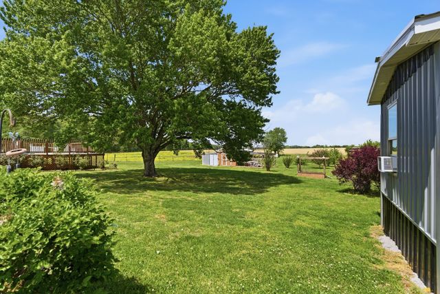 404 Logan Chapel Rd, Hillsboro, TN 37342