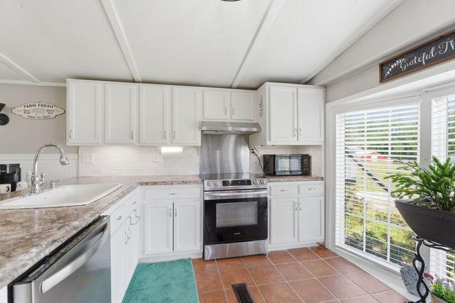 404 Logan Chapel Rd, Hillsboro, TN 37342