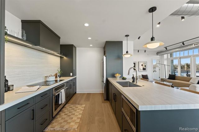 2051 Villa Road 401, Birmingham, MI 48009