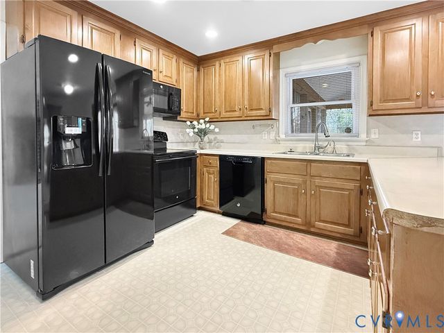 5513 Qualla Rd, Chesterfield, VA 23832